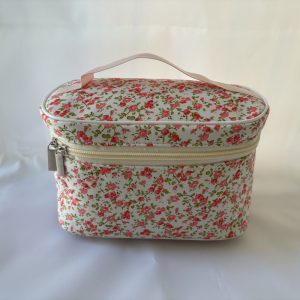 beauty bag-front